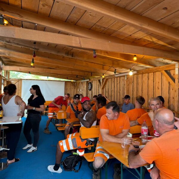 MA-am-feiern-aspect-ratio-600-600