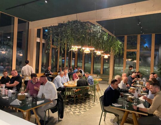 Restaurant-Stoos-aspect-ratio-540-420