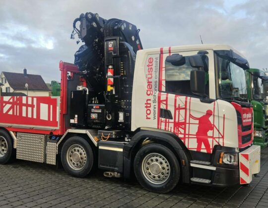 LKW-mit-Kran-2-aspect-ratio-540-420